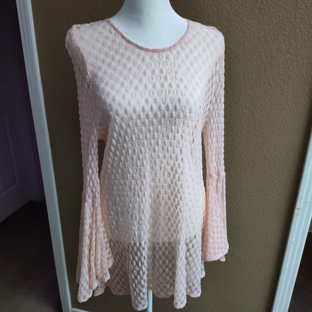ADORN pale pink, stretch lace dress/tunic with bell flutter sleeves, size Large